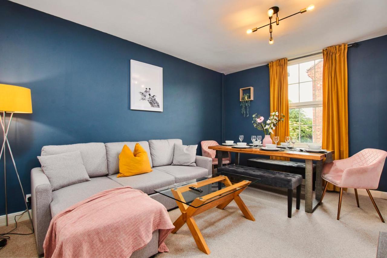 Fantastic Central Stratford Two Bedroom Apartment By Purestay Short Lets & Serviced Accommodation With Parking Exterior foto